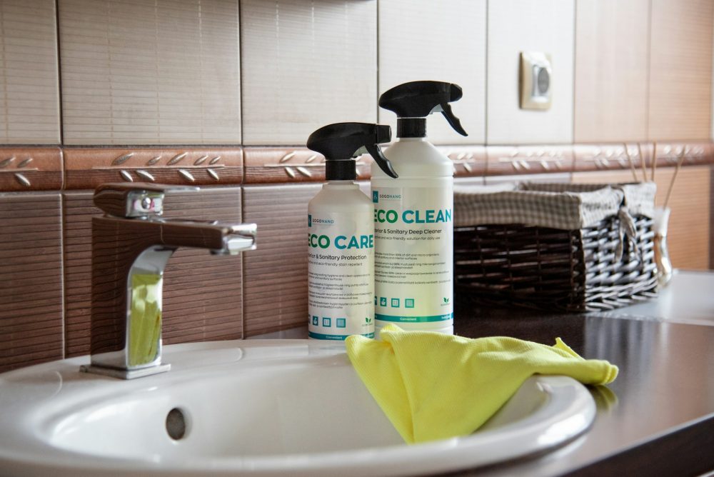 Bathroom cleaning hacks